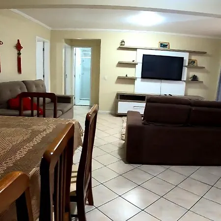 124 - Apartamento 3 Dormitorios Condominio Fechado-2